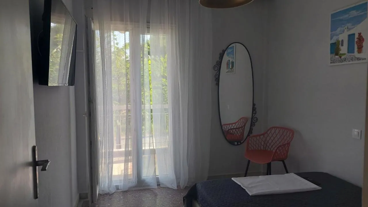 Lenia Apartment Nea Plagia